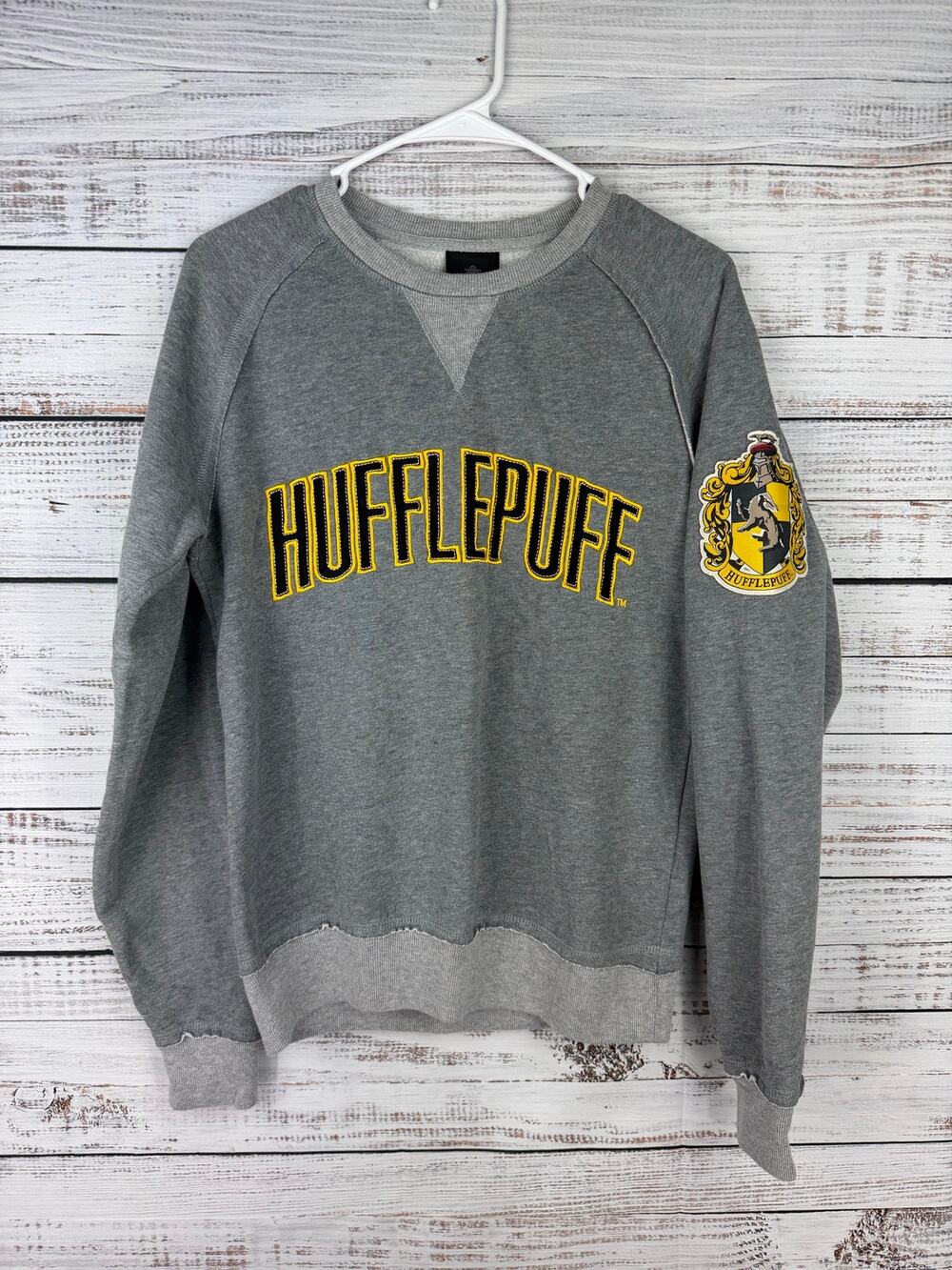 Universal Studio Wizarding World Harry Potter Hufflepuff Hogwarts Sweatshirt S